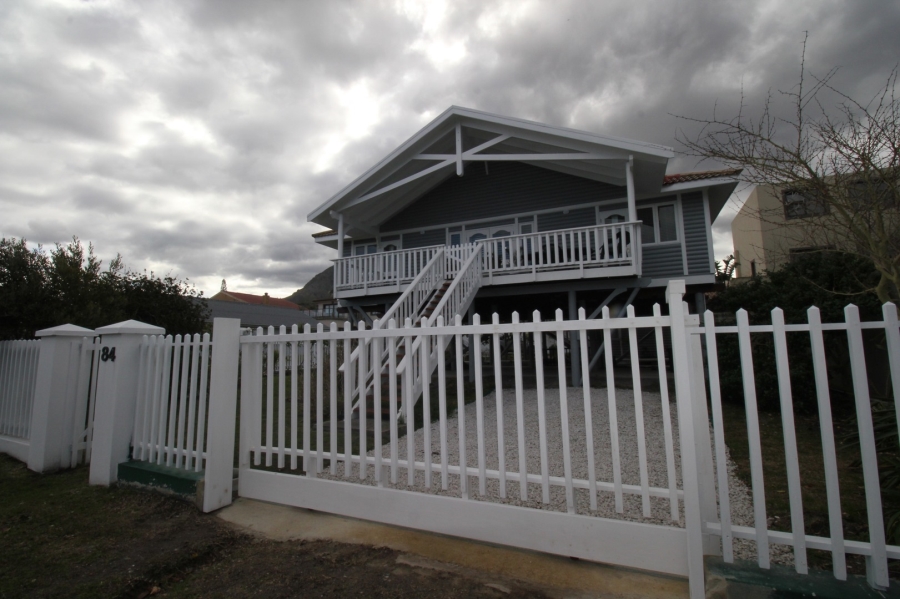 To Let 3 Bedroom Property for Rent in Kleinmond Western Cape